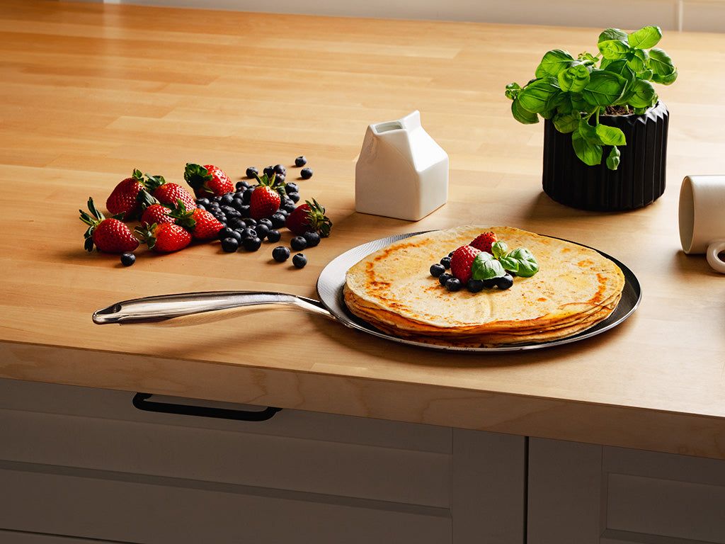 So bereiten Sie Pfannkuchen mit Küchenutensilien von ONYX Cookware zu