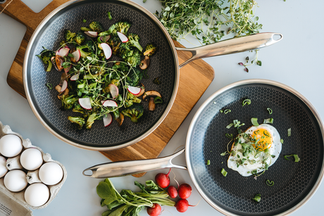 So pflegen Sie Ihre ONYX Cookware Non-Stick Hybridpfanne richtig