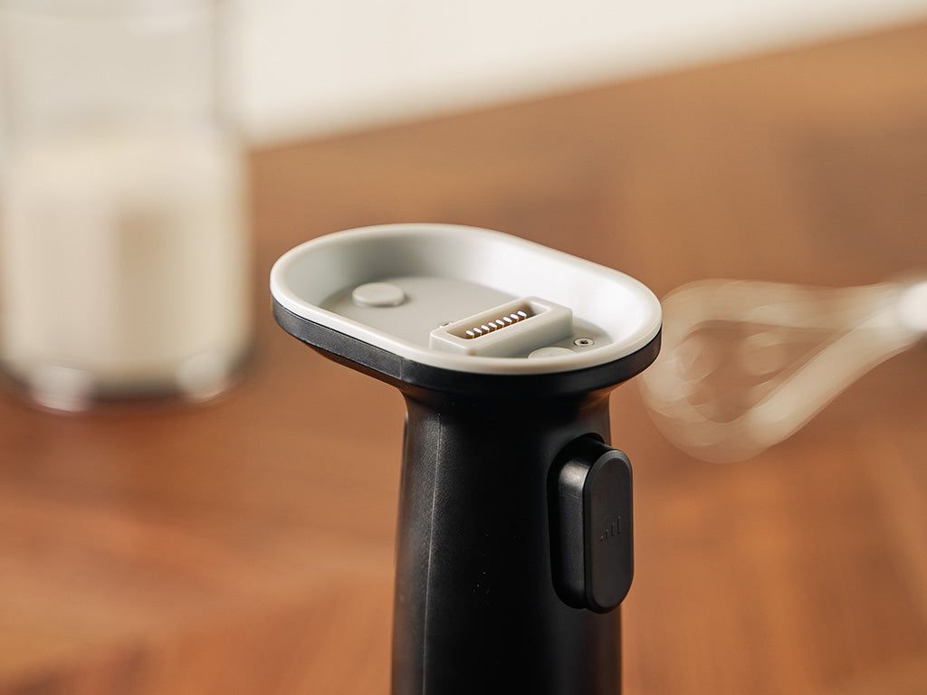 KABELLOSER STABMIXER MIT AKKU - 4